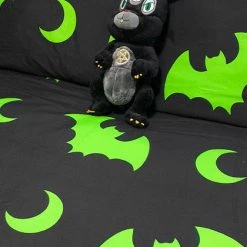 Wholesale ⭐ HELLS BLANKETS Bats Creature Of The Night [Toxic] | KING QUILT SET* ⌛ -Halloween Decor Sale Hells Blankets Creature of the Night Toxic 04 c3dcccf8 2528 4097 b354 00721193734b 700x700