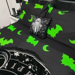 Best Sale 🧨 HELLS BLANKETS Bats Creature Of The Night [Toxic] | SUPER KING QUILT SET** 🎁 -Halloween Decor Sale Hells Blankets Creatureofthenight 11 7d9ee25d 0898 4f66 bffc e5806f7ca4ac 700x700
