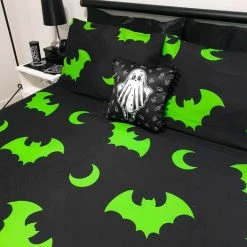 Hot Sale ✔️ HELLS BLANKETS Bats Creature Of The Night [Toxic] | QUEEN QUILT SET* 😉 -Halloween Decor Sale Hells Blankets Creatureofthenight 20 ce53d2ae 5c8d 4c5a 9dd8 883670c31ed8 700x700