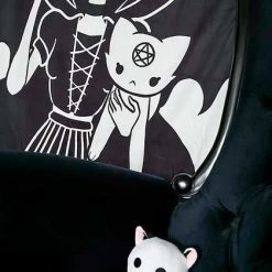 Coupon ⌛ BESERK CRYPT Bats Cat Magick | TAPESTRY BLANKET 🎉 -Halloween Decor Sale beserk crypt fanged familiar printed tapestry 03 2a7fdcac bc9e 4612 b9e5 66acaa168f7f 700x700