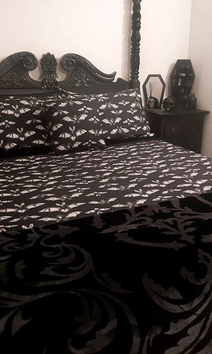 Brand new 🔔 HELLS BLANKETS Bats Midnight Flight | CUSHION COVER ✨ 5 Brand new 🔔 HELLS BLANKETS Bats Midnight Flight | CUSHION COVER ✨ - Image 3