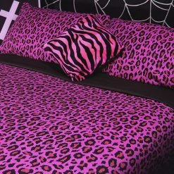 Best Sale 💯 HELLS BLANKETS All Candy Leopard | KING QUILT SET* 🎉 -Halloween Decor Sale hells blankets candy leopard quilt set 1 2 700x700