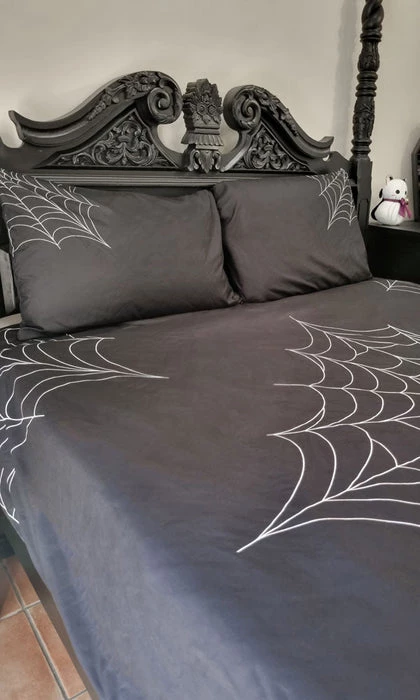 Cheapest โ HELLS BLANKETS Gothic Homewares Web Of Nightmares | QUEEN QUILT SET ๐คฉ 7 Cheapest โ HELLS BLANKETS Gothic Homewares Web Of Nightmares | QUEEN QUILT SET ๐คฉ - Image 5