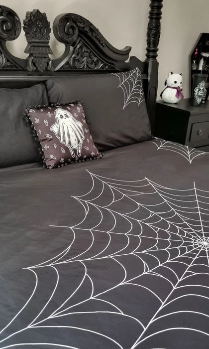 Cheapest โ HELLS BLANKETS Gothic Homewares Web Of Nightmares | QUEEN QUILT SET ๐คฉ 5 Cheapest โ HELLS BLANKETS Gothic Homewares Web Of Nightmares | QUEEN QUILT SET ๐คฉ - Image 3