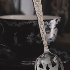 Outlet 🎁 LIVELY GHOSTS Gothic Homewares Haunted Hallows [Silver] | TEA SPOON` ✨
