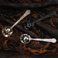 Outlet 🎁 LIVELY GHOSTS Gothic Homewares Haunted Hallows [Silver] | TEA SPOON` ✨ -Halloween Decor Sale lively ghosts haunted hallows tea spoon set 2 572df57b 389b 4ef4 9917 b84e7a736020 700x700