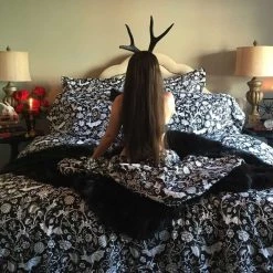 Wholesale ⭐ SIN IN LINEN Bats Elysian Fields [Black] | DOUBLE/QUEEN DUVET COVER 🎉 -Halloween Decor Sale sin in linen elysian fields black duvet cover 4 5982722c 5729 42ed 9b0e 914cad8fdfc6 700x700