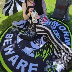 Best Pirce 😉 TOO FAST APPAREL Beetlejuice Beware | BEACH TOWEL 😍 -Halloween Decor Sale too fast apparel beetlejuice beware sandworms round beach towel 3 9bd0e778 ed1c 4eaf b0ae cae1735617e3 700x700
